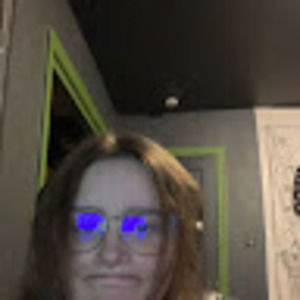 Meet your Posher, Simone